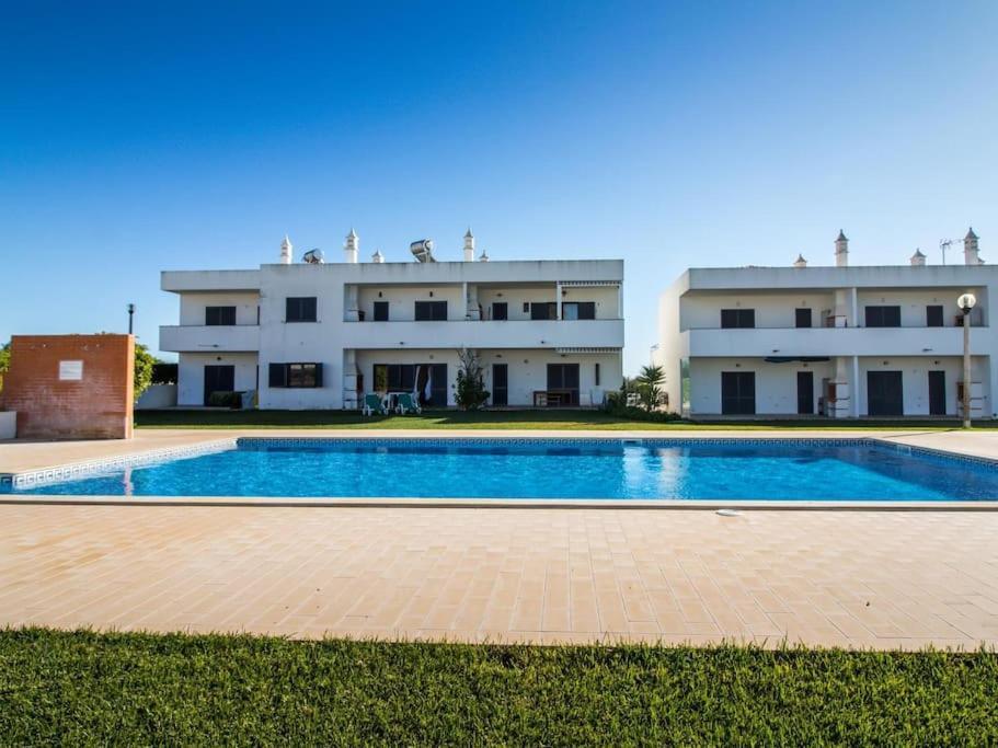 Lake Apartment - Pool And Sea View & Tennis Court & Bbq Pêra Exterior foto