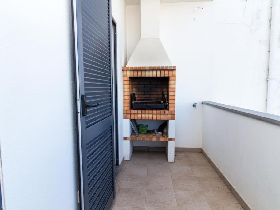 Lake Apartment - Pool And Sea View & Tennis Court & Bbq Pêra Exterior foto