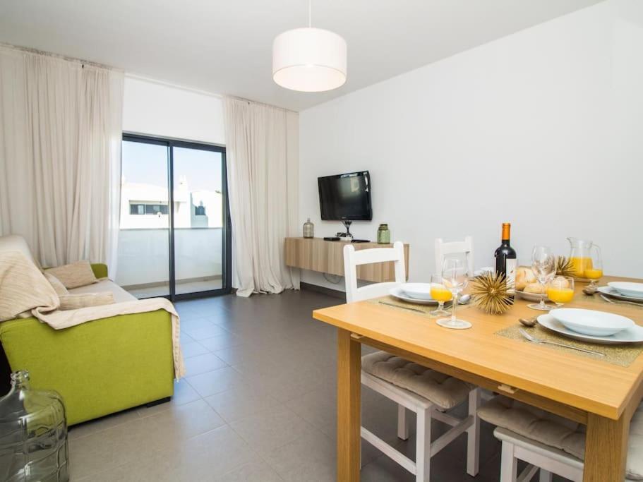 Lake Apartment - Pool And Sea View & Tennis Court & Bbq Pêra Exterior foto